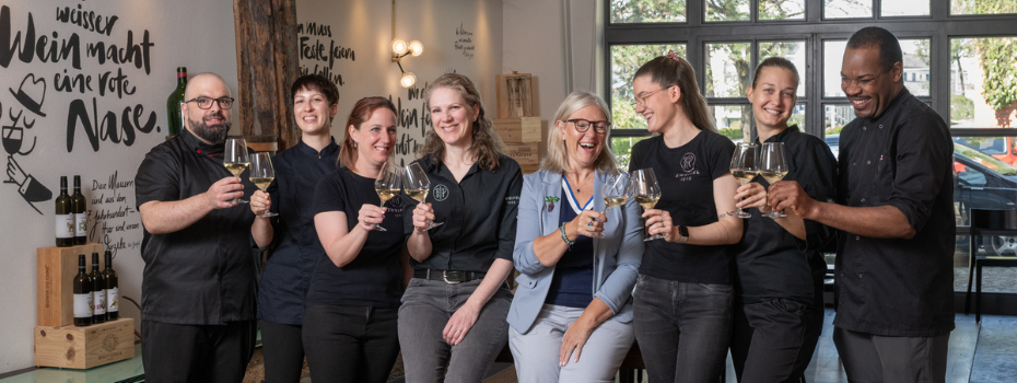 Weinbeiz Team lustig